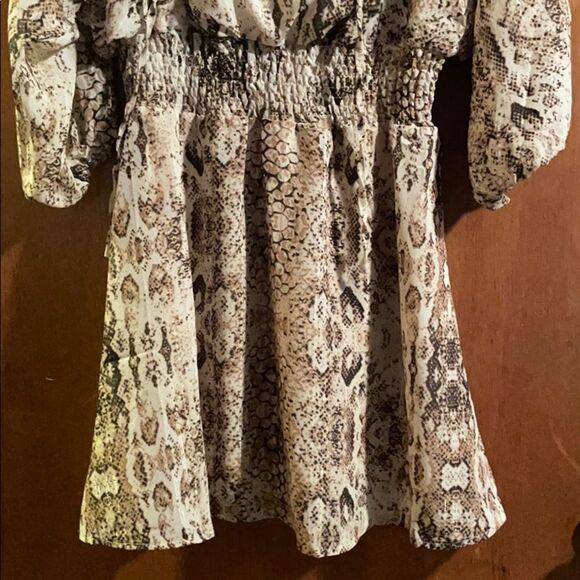 Lola Dress - Picture 8 of 9